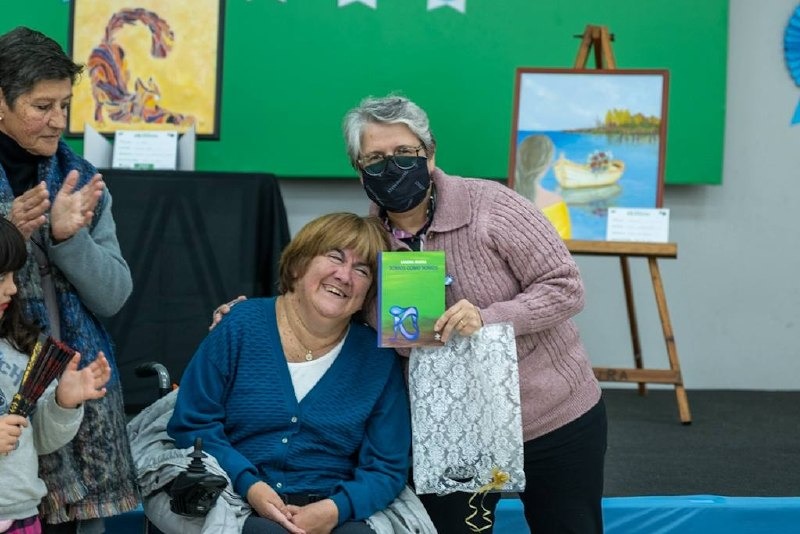 Participantes compartiendo una producción cultural